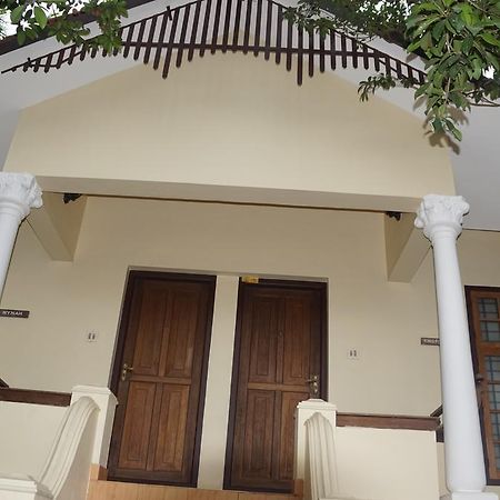 Soma Birds Lagoon Hotell Kotamangalam Eksteriør bilde