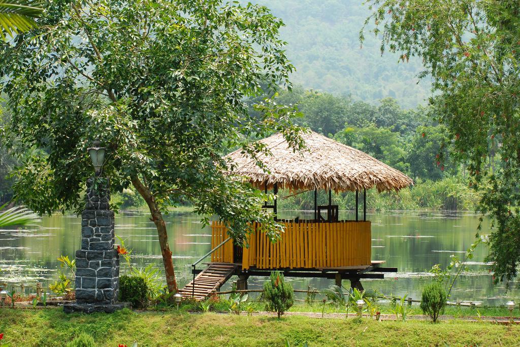 Soma Birds Lagoon Hotell Kotamangalam Eksteriør bilde