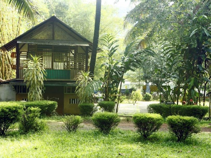 Soma Birds Lagoon Hotell Kotamangalam Eksteriør bilde